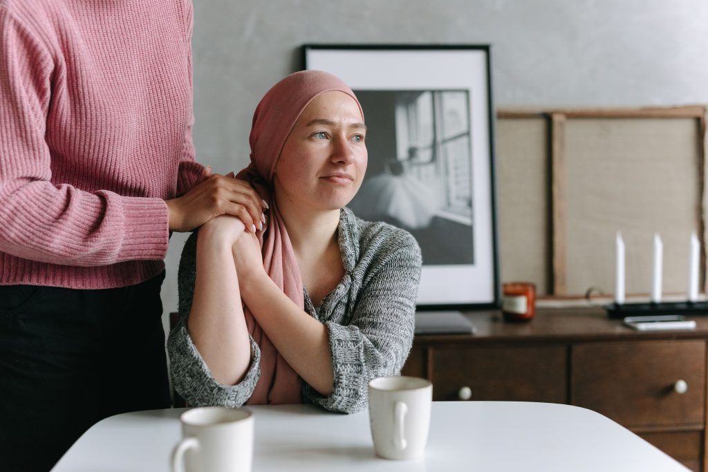 Mujer con cáncer