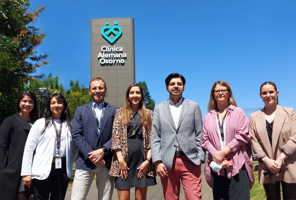 Clínica Alemana Osorno e Isapre Esencial firman convenio de colaboración
