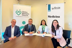 Clínica Alemana Osorno y Universidad Finis Terrae firman convenio docente