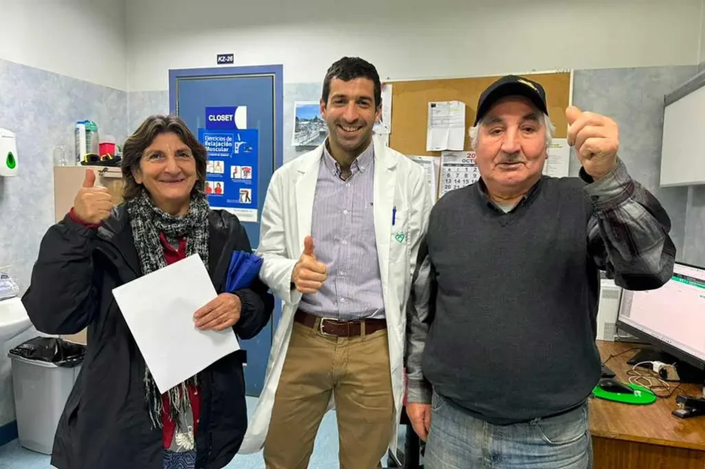 Dr. Matamoros con paciente
